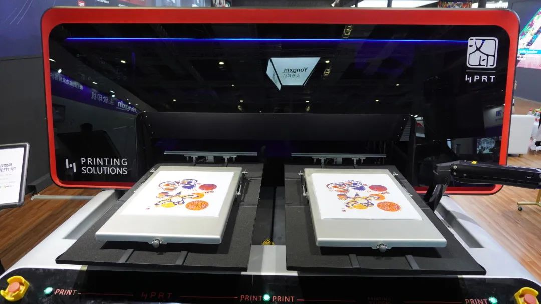 數(shù)碼直噴成衣印花 數(shù)碼直噴成衣印花