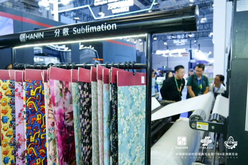 漢印數(shù)碼直噴印花機.jpg 漢印數(shù)碼直噴印花機.jpg