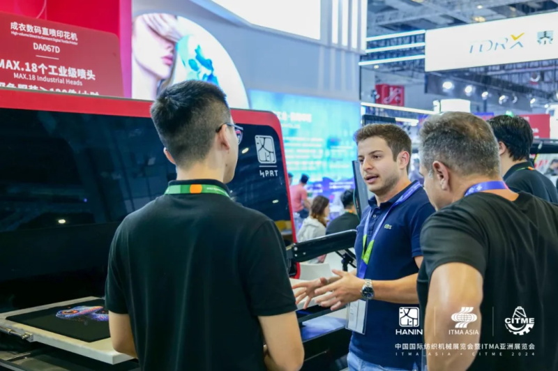 數(shù)碼直噴印花機_2.jpg 數(shù)碼直噴印花機_2.jpg